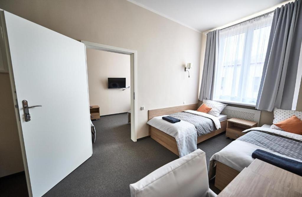 Hotel Stara Cynkownia Czechowice-Dziedzice Zewnętrze zdjęcie